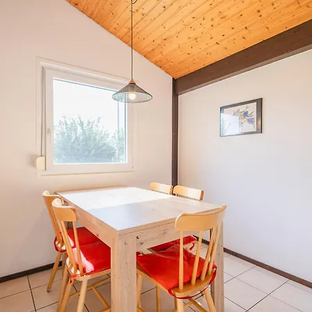 Ferienwohnpark Satteldachhaus Typ 9 Sd 07 Hébergement de vacances Immenstaad am Bodensee
